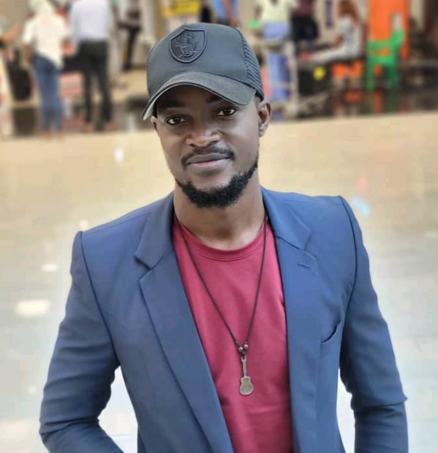 Akanyijuka Ashraf - Digital Marketing Specialist